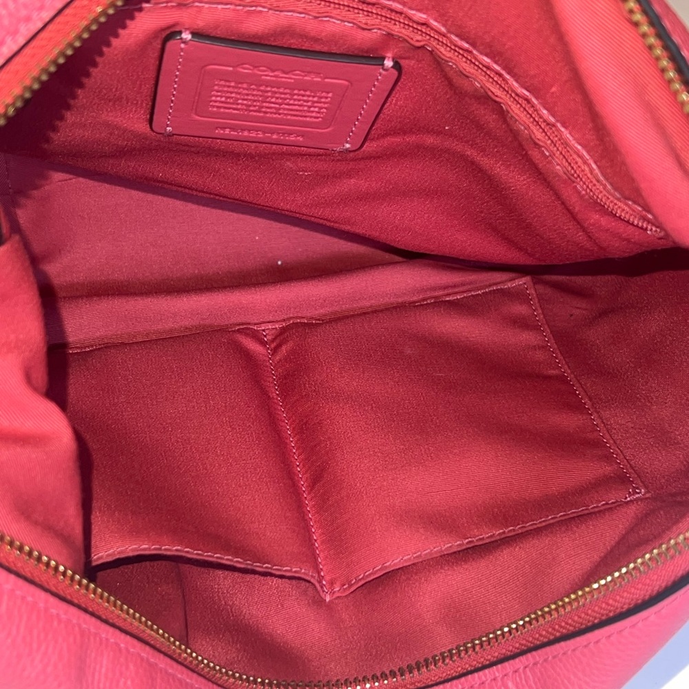 Coach Pebbled Leather Shoulder Bag in Bright Pink with Gold Hardware - Picture 7 of 8